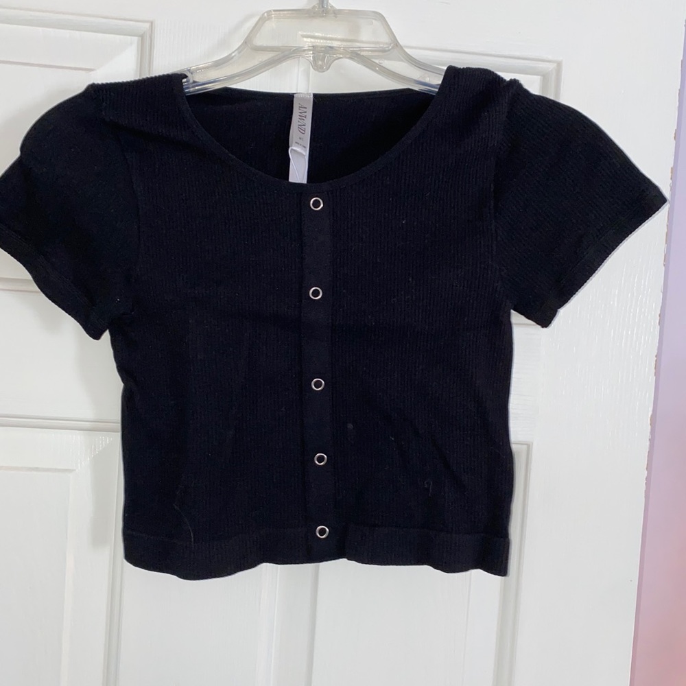 Black seamless crop top
